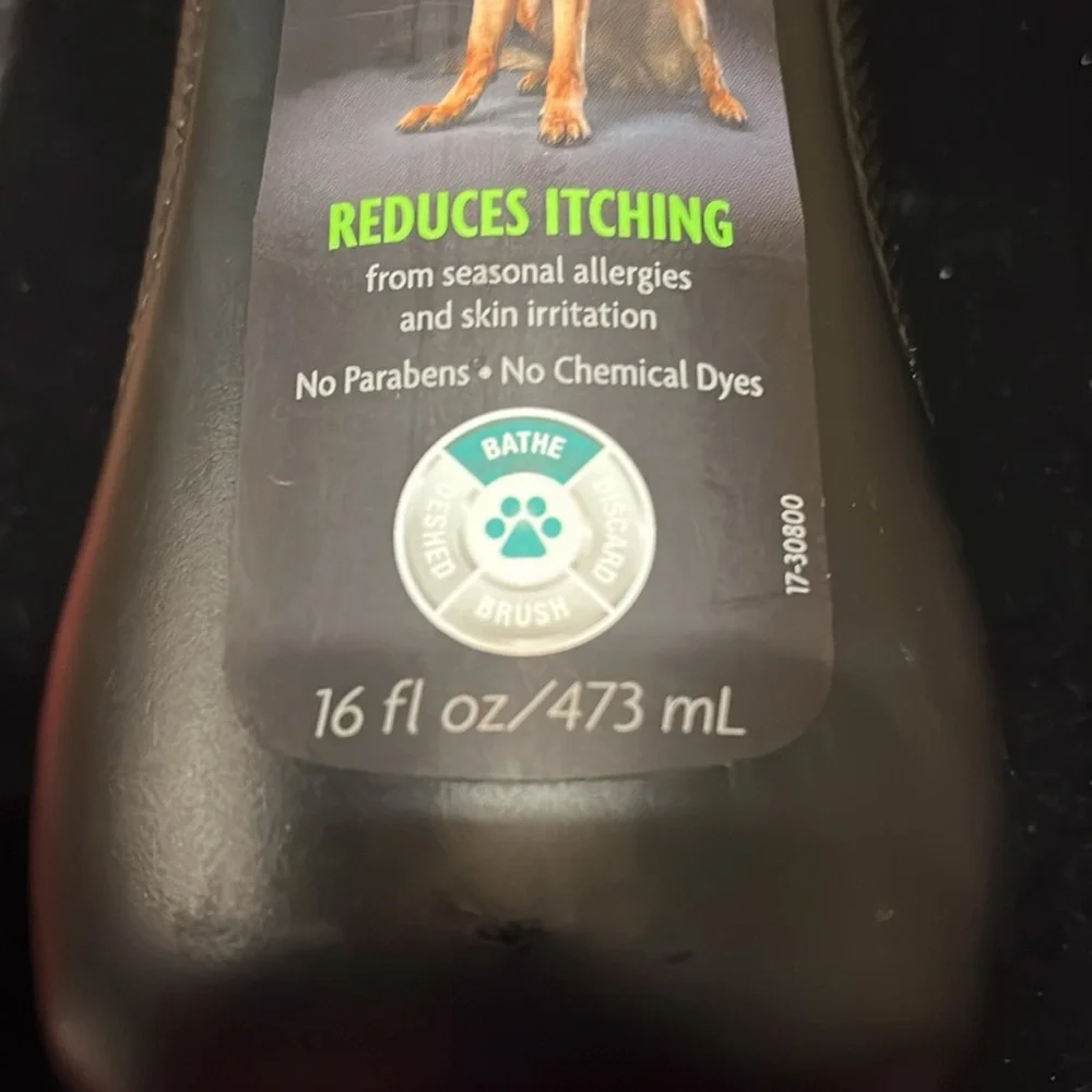 FURminator 1/2 Full Itch Relief Shampoo